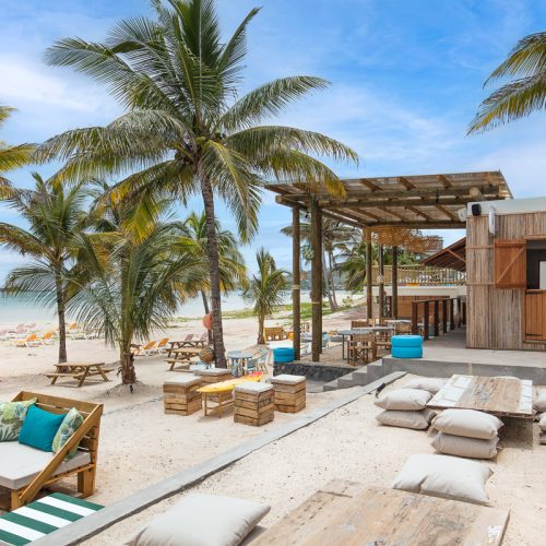 C Rodrigues Mourouk-beach exterior