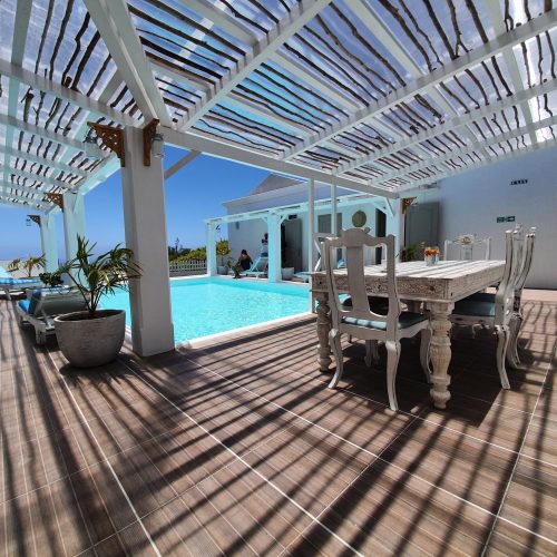 Au Temps d'Antan-pool