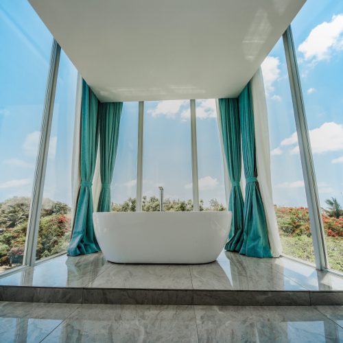 OceanV-panoramic suite