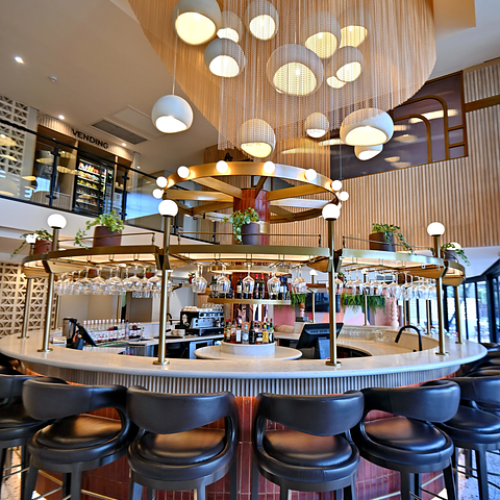 Bar in restaurant_2