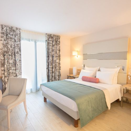 Akoya-room sup