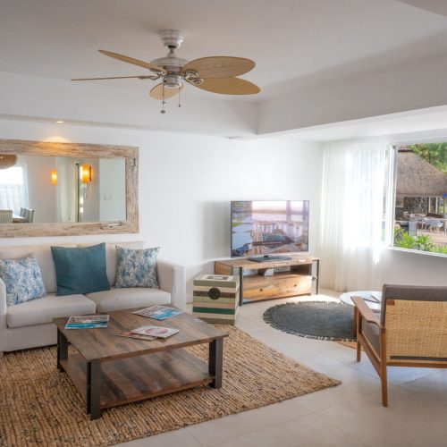 Seapoint-Coin de Mire Villa- living area