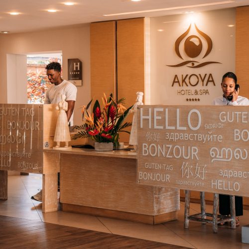 Akoya-reception
