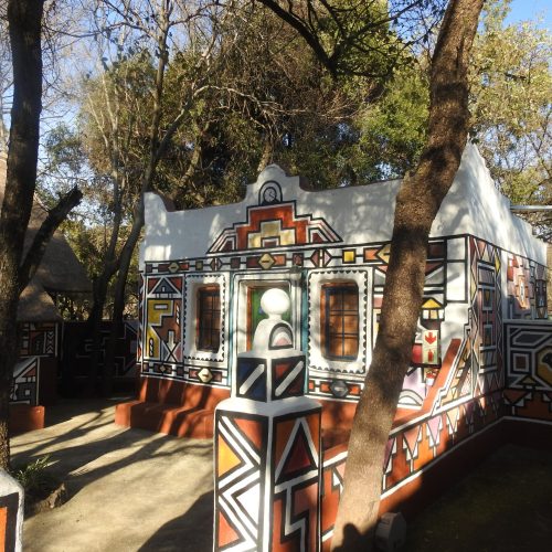LESEDI_CULTURAL_VILLAGE2