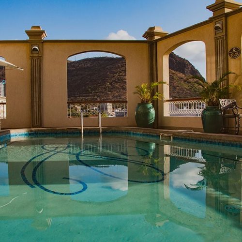 Labourdonnais Waterfront-pool spa