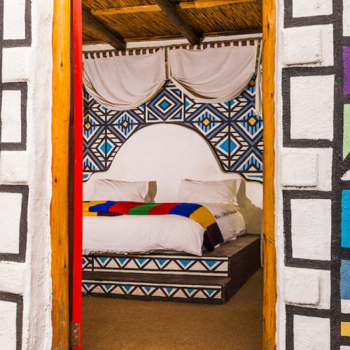 Lesedi-118-Ndebele-room