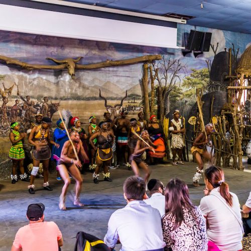 Lesedi-213-Dance-show