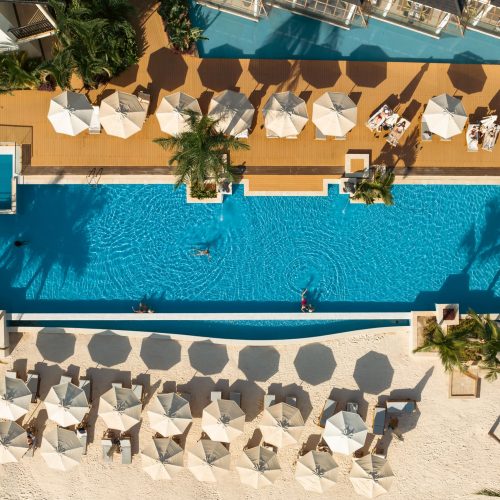 InterContinental-aerial pool