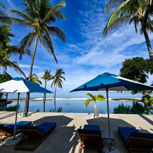 Maradiva-Main pool with sunbeds