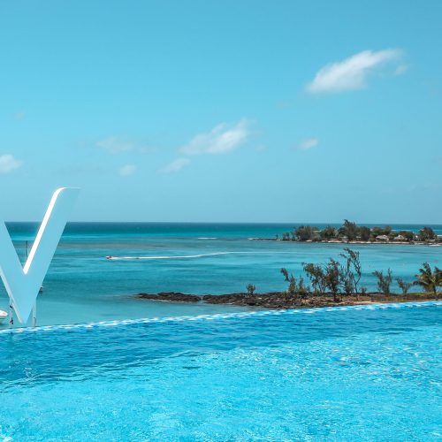 OceanV-rooftop swimming