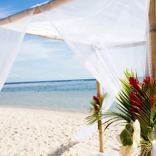 Outrigger-wedding
