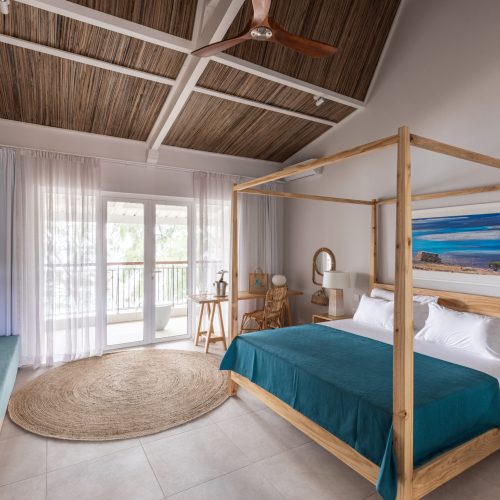 Cotton Bay-room2