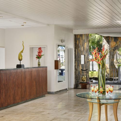Coral Azur-Reception