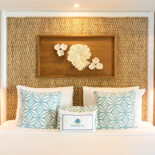 Seasense-charm room