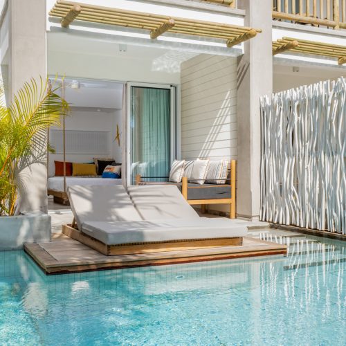Sunrise Attitude-Swim Up room 01