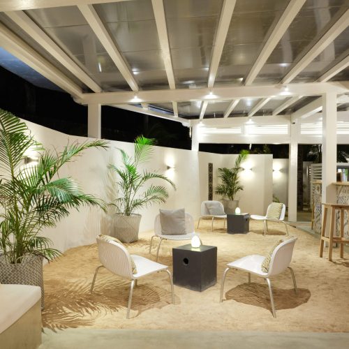 Tropical Attitude-bar